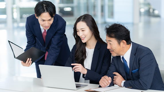 初期コストを抑える + 高機能を実現